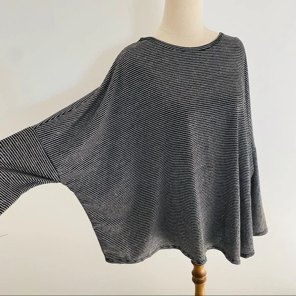 Seed Heritage black & white striped long sleeve batwing top size medium - Picture 3 of 7